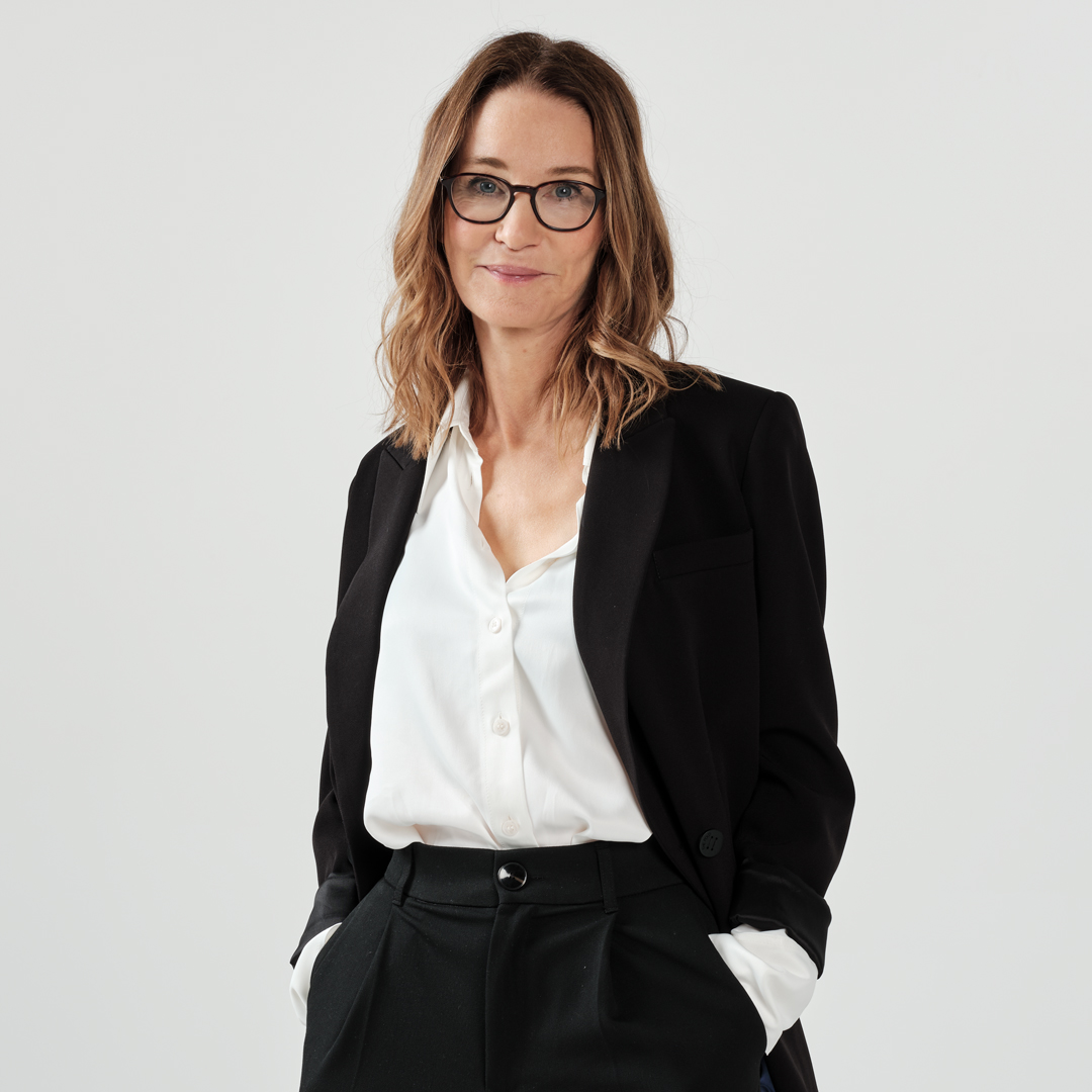 Susie Dent_1080x1080